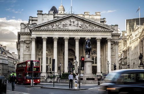Bank of England investiert 65 Mrd. Pfund, um die Märkte zu beruhigen