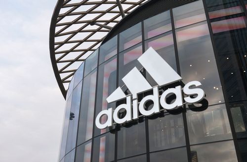 Axel-Springer-Chef nutzt Bild-Zeitung für Kampagne gegen Adidas