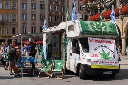 Berliner Pro-Cannabis-Kundgebung fordert sofortige Legalisierung