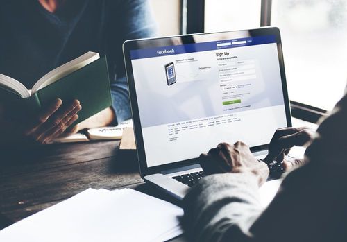 Facebook bietet jetzt auch Whatsapp-Shopping an