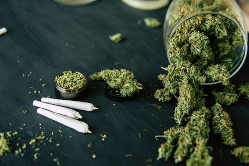 HADCO trifft Vereinbarung mit medizinischem Cannabisunternehmen