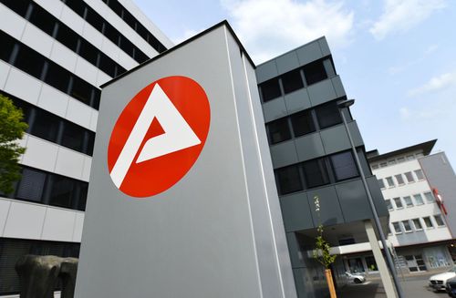  Zwölf-Stunden-Tage durch neue Wochenarbeitszeit