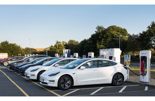 Rossmann streicht Tesla aus Firmenflotte