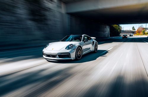 Porsche setzt Milliarden auf Verbrenner und Hybride