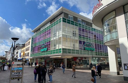 Aachener Modekette vor Insolvenz: Ungewisse Zukunft für Galeria-Übernahmen
