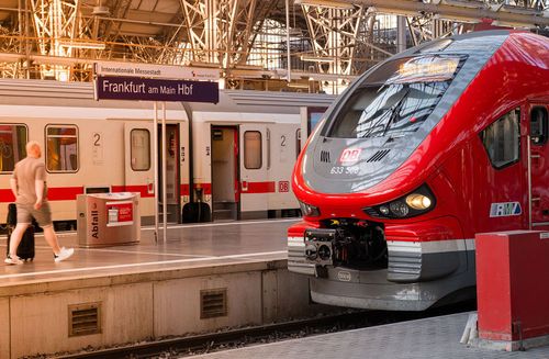 Mobilfunk an Bahnstrecken: Verbesserungen, aber weiterhin Funklöcher